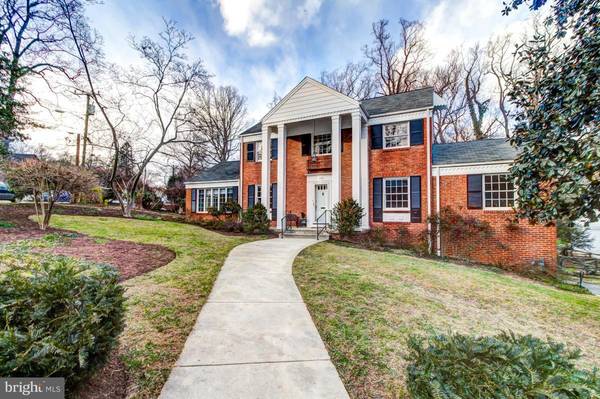 3121 OAKLAND ST N, Arlington, VA 22207