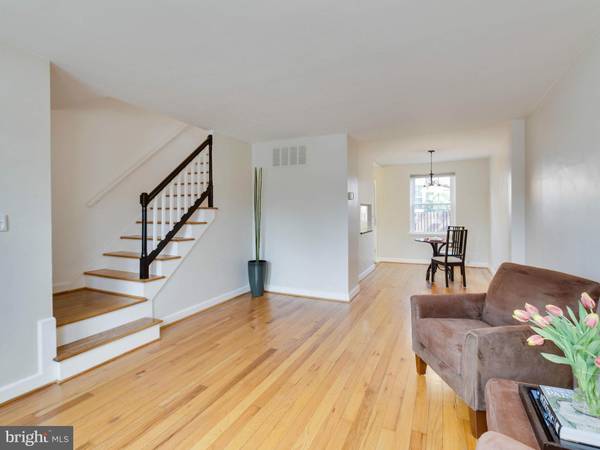 Arlington, VA 22206,3453 STAFFORD ST S #B