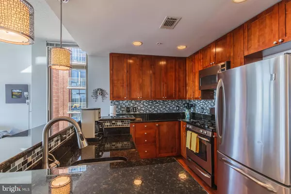 Arlington, VA 22202,3650 GLEBE RD #371