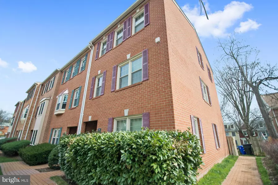 1165 N VERNON ST, Arlington, VA 22201