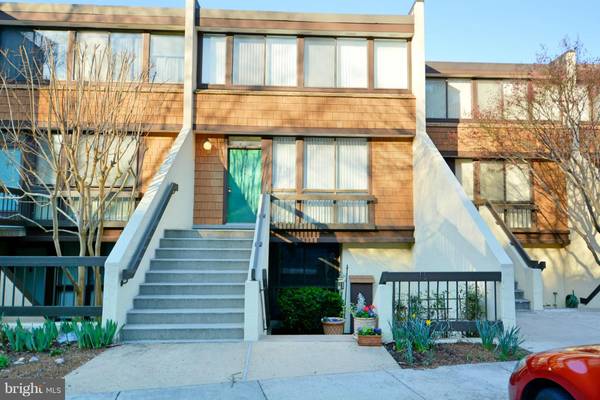 2208 RANDOLPH ST #1, Arlington, VA 22204