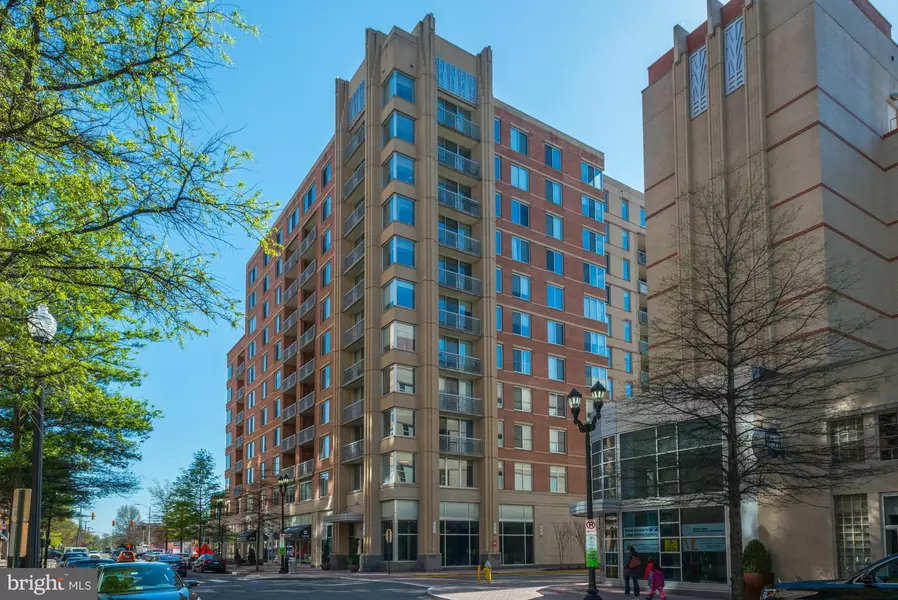 1020 HIGHLAND ST N #1010, Arlington, VA 22201