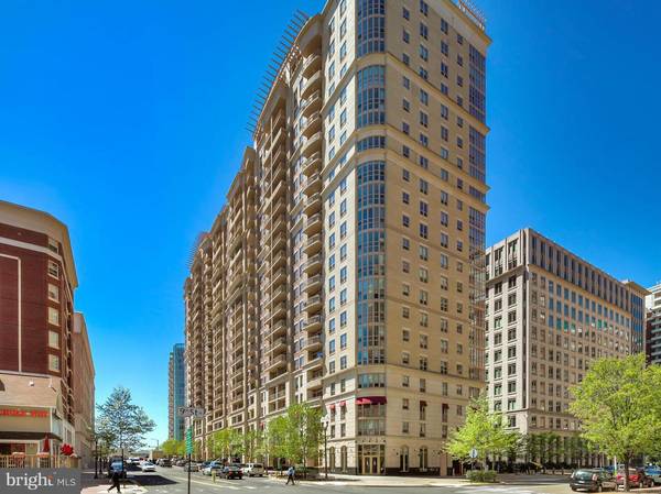 888 N QUINCY ST #801, Arlington, VA 22203