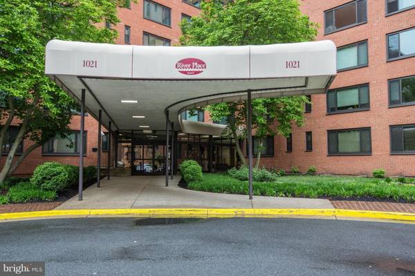 1021 ARLINGTON BLVD #916, Arlington, VA 22209