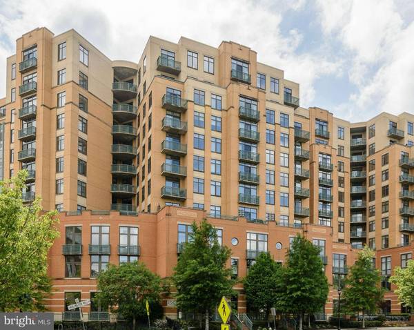 2720 ARLINGTON MILL DR #411, Arlington, VA 22206