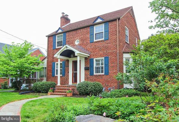 2307 BURLINGTON ST, Arlington, VA 22207