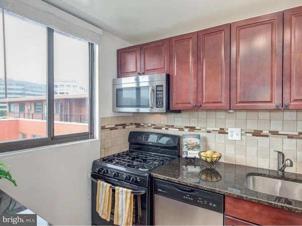 1111 ARLINGTON BLVD #1004, Arlington, VA 22209