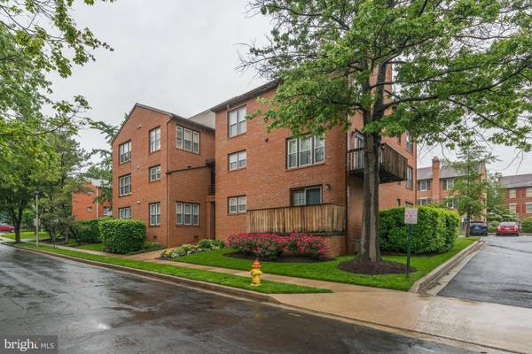 1145 UTAH ST N #1145G, Arlington, VA 22201