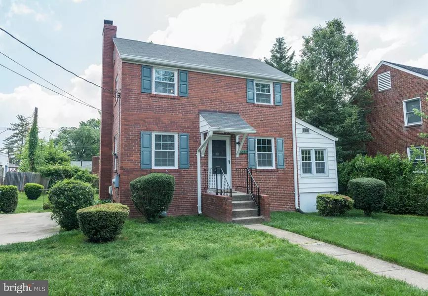 823 GREENBRIER ST N, Arlington, VA 22205