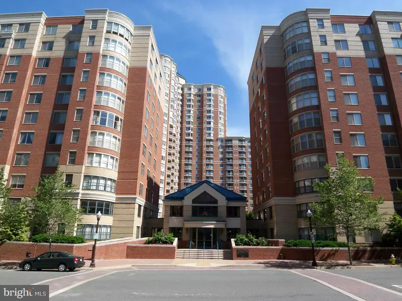 3835 9TH ST N #210W, Arlington, VA 22203