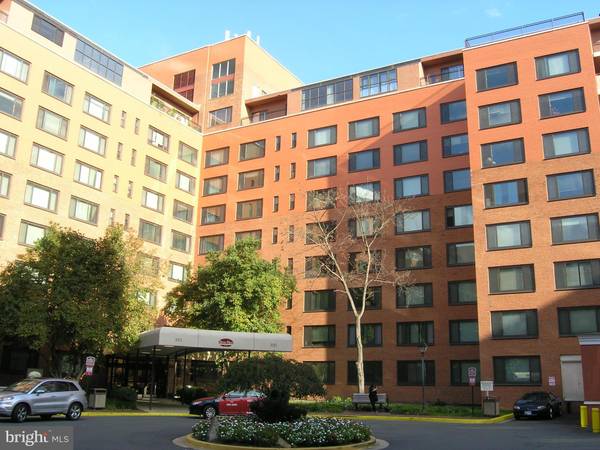 1021 ARLINGTON BLVD #421, Arlington, VA 22209