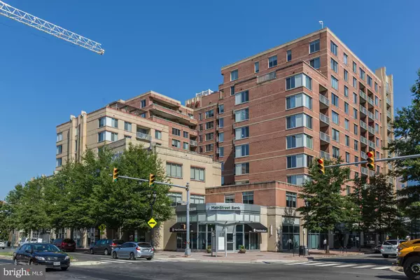 Arlington, VA 22201,1020 HIGHLAND ST #212