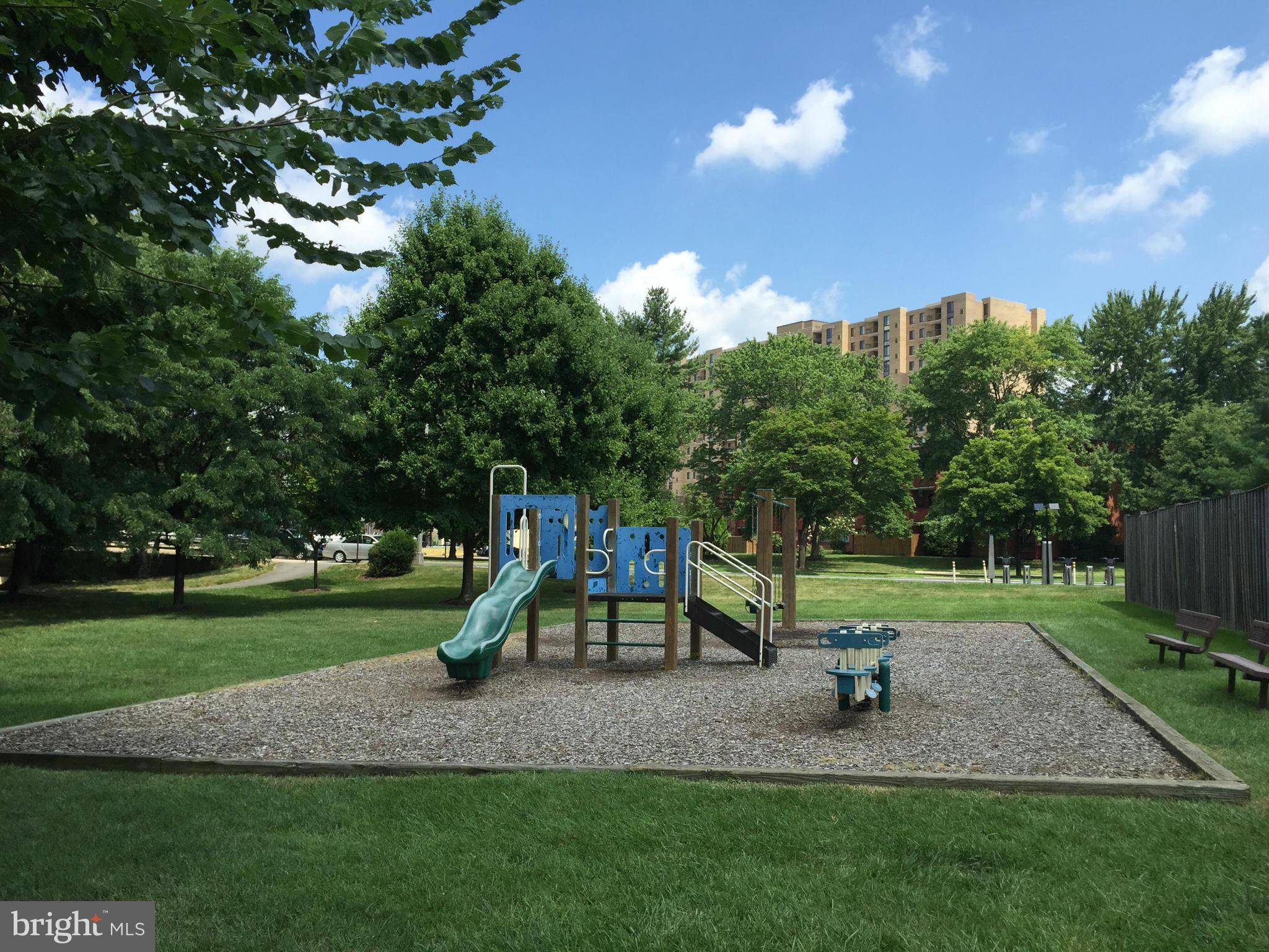 Arlington, VA 22204,1506 GEORGE MASON DR #1