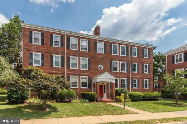 3082 ABINGDON ST #B2, Arlington, VA 22206