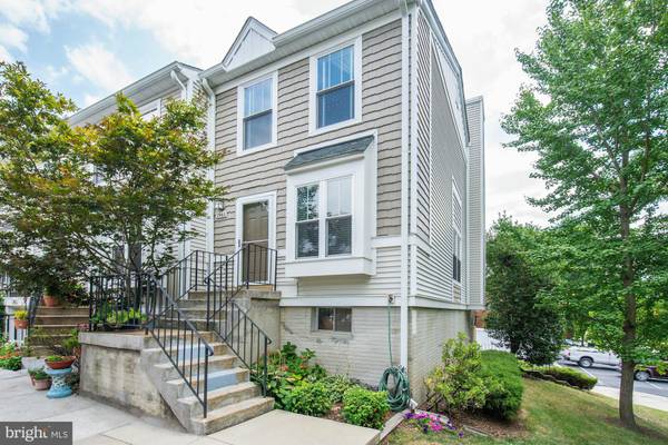 3966 9TH RD S, Arlington, VA 22204