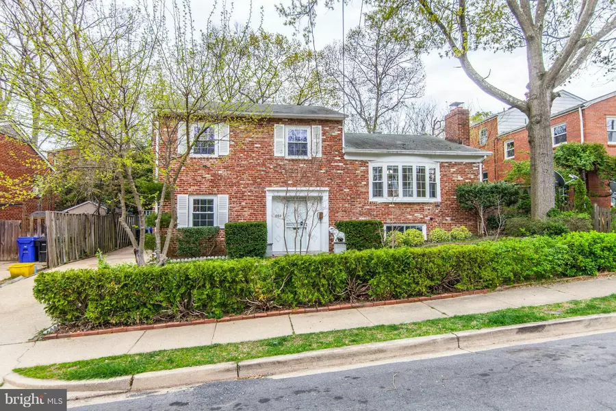 659 GREENBRIER ST, Arlington, VA 22204