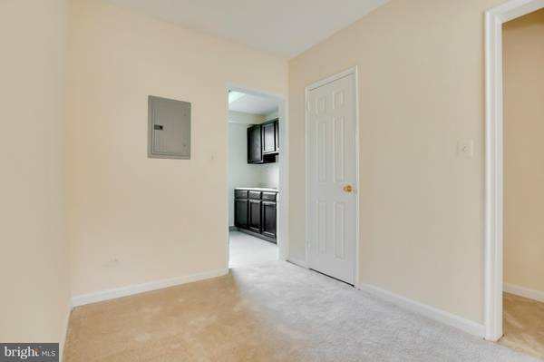 Arlington, VA 22203,4360 PERSHING DR N #1