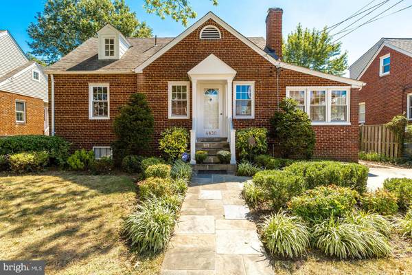 4830 25TH RD N, Arlington, VA 22207