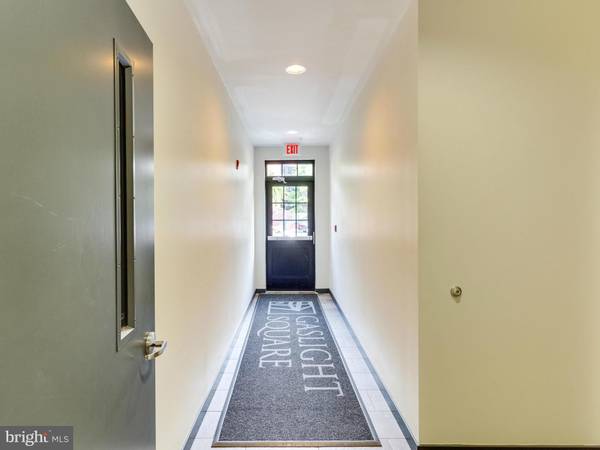 Arlington, VA 22209,1700-A CLARENDON BLVD #116