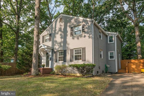 1076 EDISON ST, Arlington, VA 22204