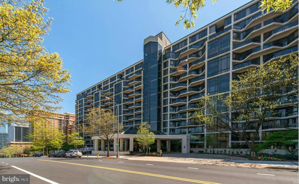 1530 KEY BLVD #1030, Arlington, VA 22209