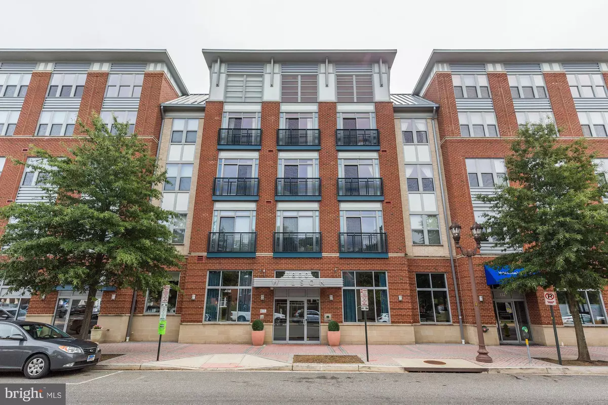 Arlington, VA 22201,1800 WILSON BLVD #411