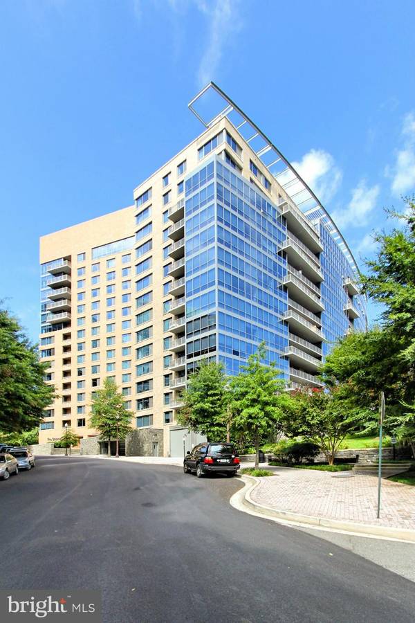 2001 15TH ST N #713, Arlington, VA 22201