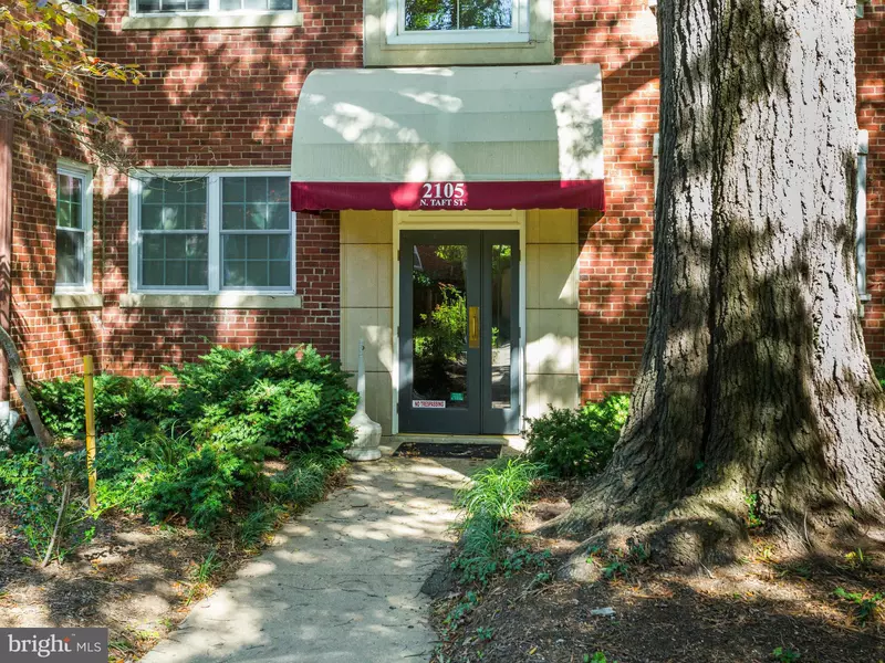 2105 TAFT ST N #5, Arlington, VA 22201