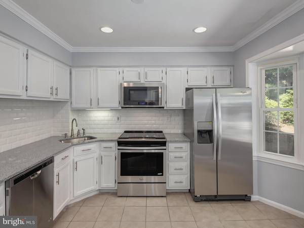 2035 GLEBE RD, Arlington, VA 22204