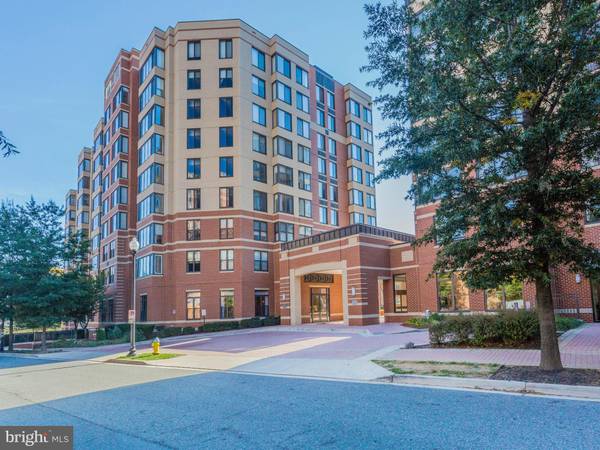 2220 FAIRFAX DR #504, Arlington, VA 22201