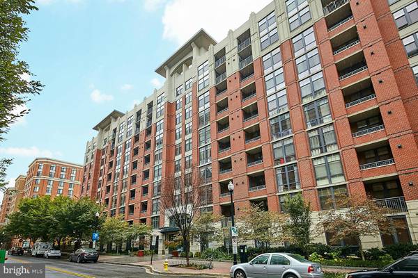 1021 GARFIELD ST #947, Arlington, VA 22201