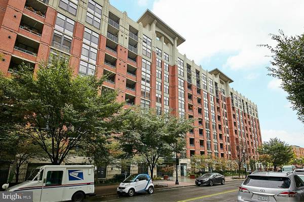 Arlington, VA 22201,1021 GARFIELD ST #947