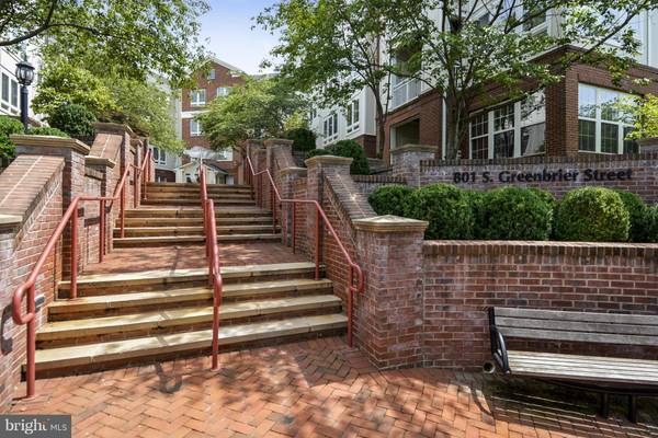 Arlington, VA 22204,801 GREENBRIER ST S #408