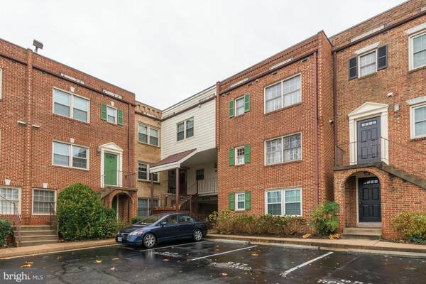 951-S SCOTT ST #2, Arlington, VA 22204