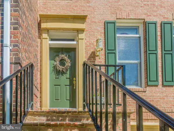 Arlington, VA 22201,2119 21ST RD N