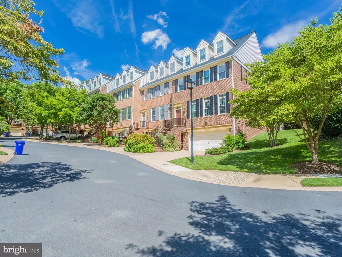 Arlington, VA 22201,2119 21ST RD N