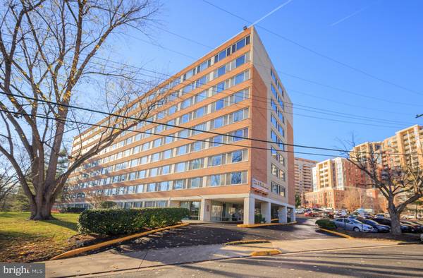 1210 TAFT ST #310, Arlington, VA 22201