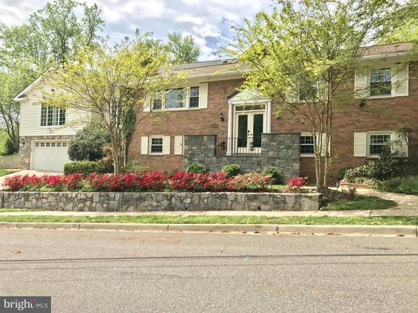 4004 25TH RD N, Arlington, VA 22207