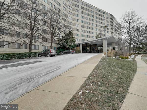 1200 NASH ST N #558, Arlington, VA 22209