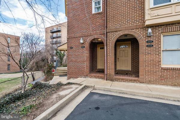 Arlington, VA 22209,1507 12TH ST N #A