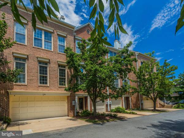 1930 DANIEL ST, Arlington, VA 22201