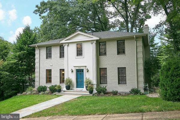 4437 33RD RD N, Arlington, VA 22207