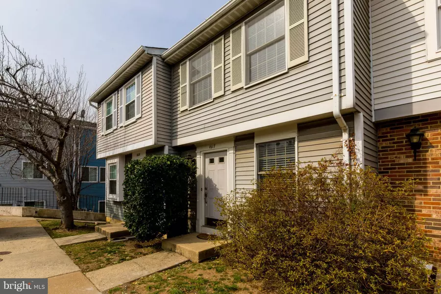 1617 10TH ST S, Arlington, VA 22204