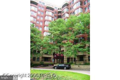 2400 CLARENDON BLVD #808, Arlington, VA 22201