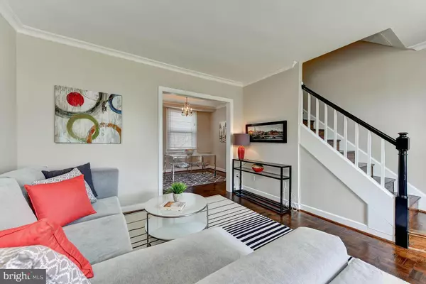 1021 BARTON ST #107, Arlington, VA 22204