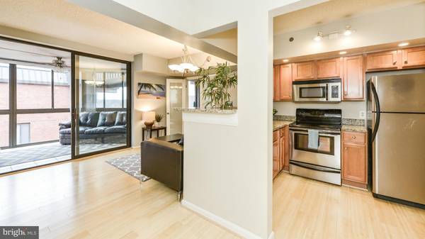 1001 VERMONT ST #909, Arlington, VA 22201