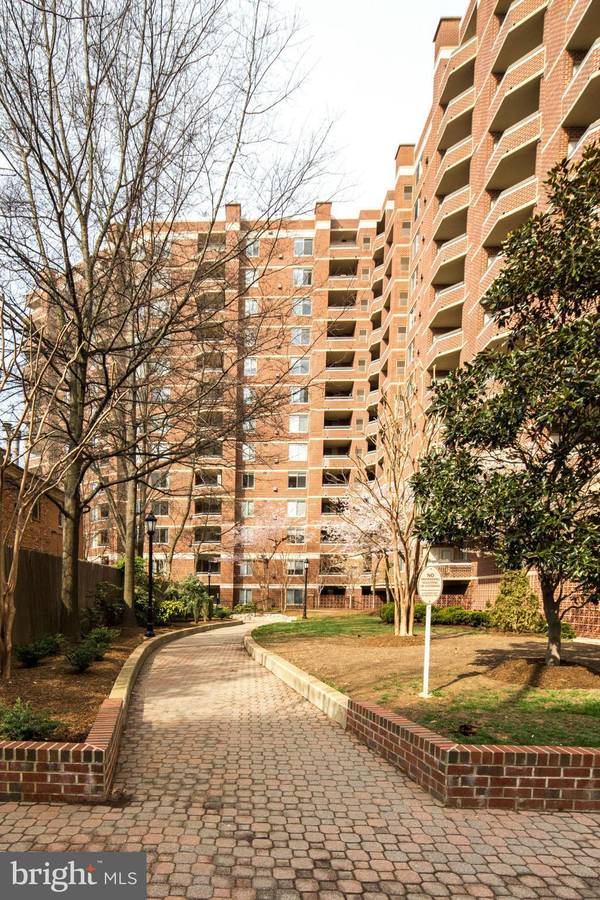 1276 WAYNE ST N #305, Arlington, VA 22201