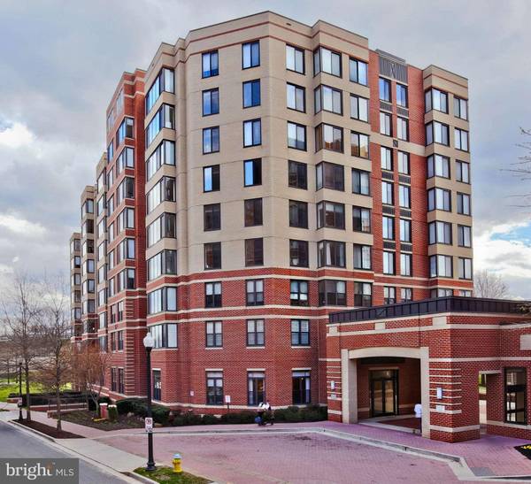 2220 FAIRFAX DR #303, Arlington, VA 22201