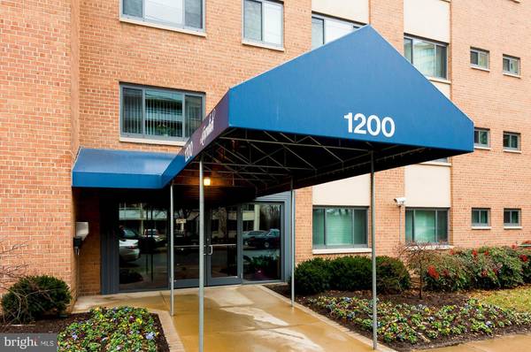 1200 ARLINGTON RIDGE RD #704, Arlington, VA 22202