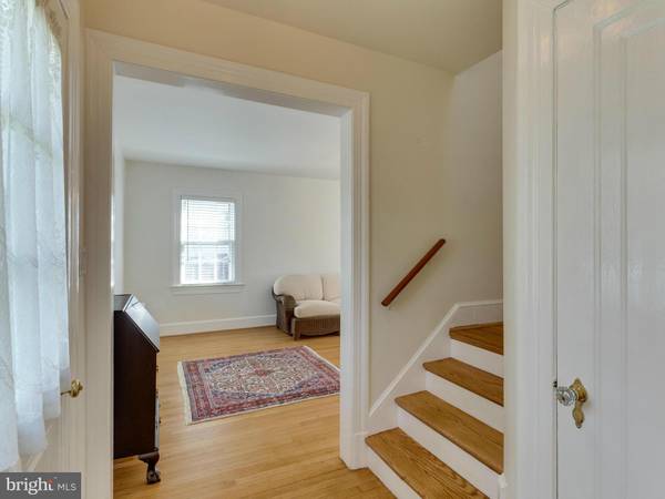 Arlington, VA 22205,5408 WASHINGTON BLVD